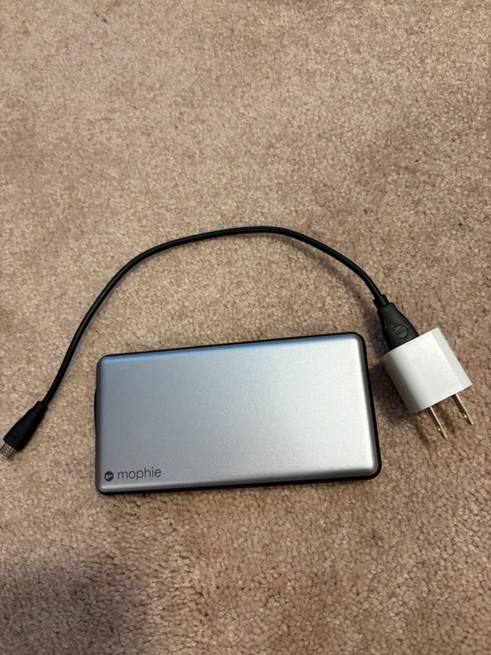 mophie Portable Power Bank in Silver and Black with charger